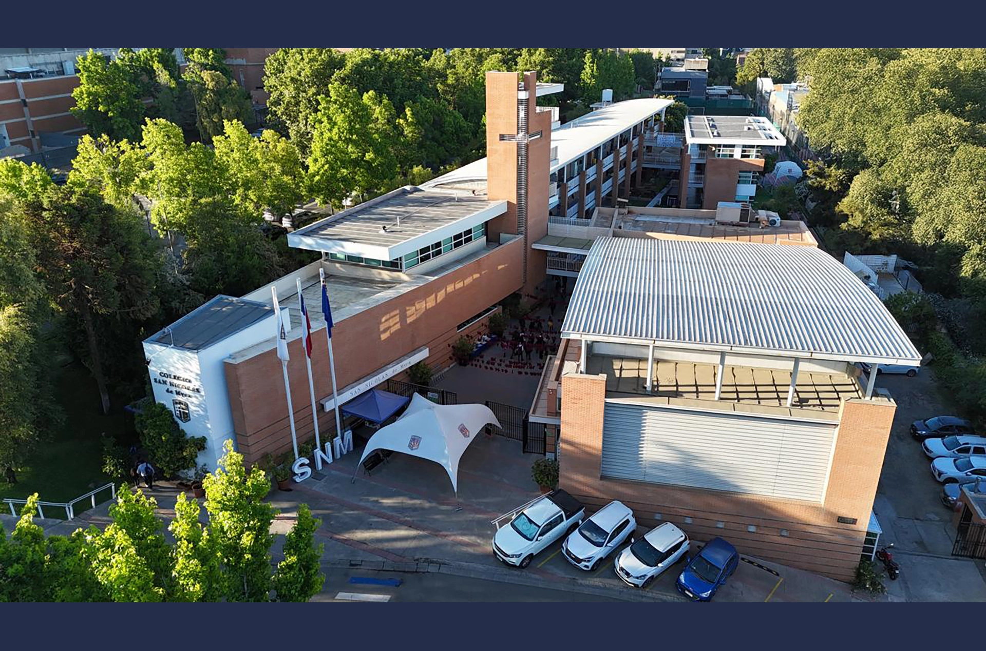 Colegio San Nicolás de Myra (Las Condes)