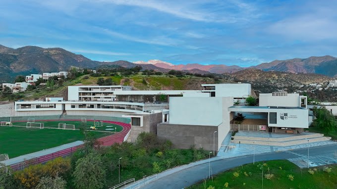 Colegio Huinganal (Lo Barnechea)