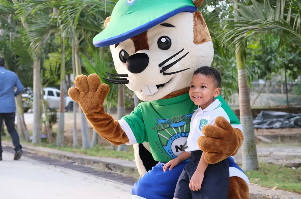 La Nueva Esperanza Los Mejores Colegios 9