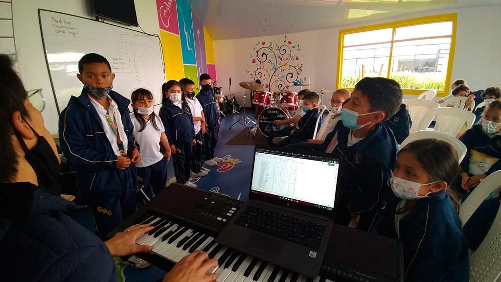 La influencia de la música en el desarrollo infantil 1 La influencia de la música en el desarrollo infantil
