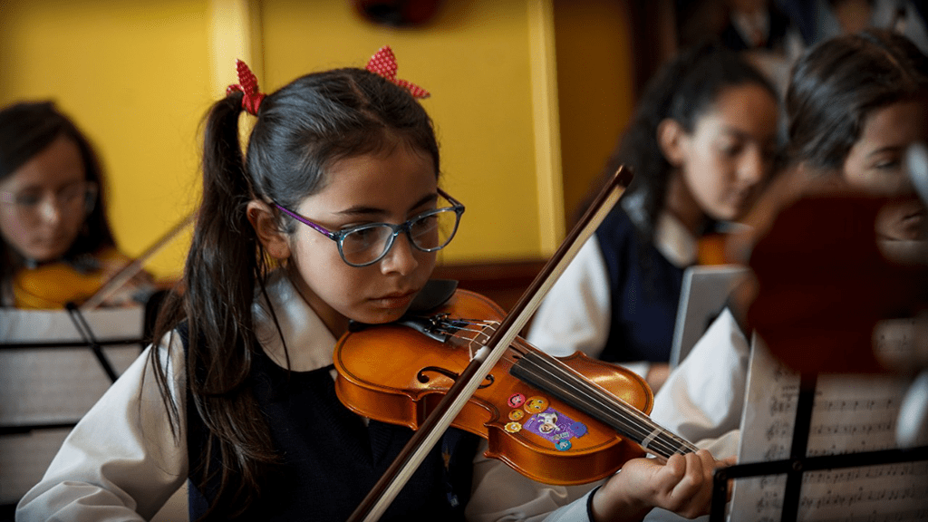 Descubre por qué el Colegio Reuven Feuerstein hace parte de Los Mejores Colegios 1 El Colegio Reuven Feuerstein ya hace parte de Los Mejores Colegios