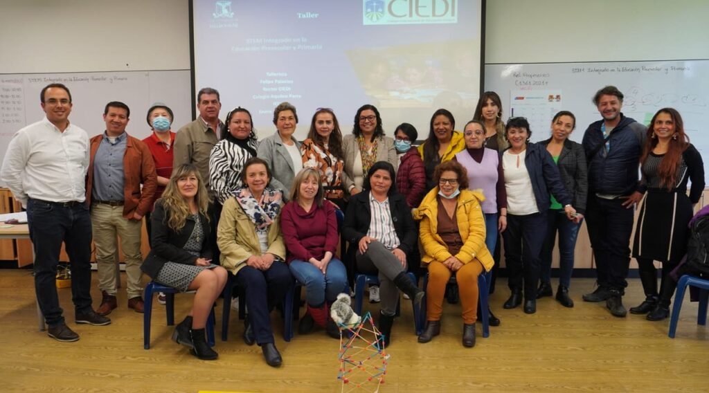 Taller de STEM Integrado del Colegio Internacional de Educación Integral- CIEDI (galeria)