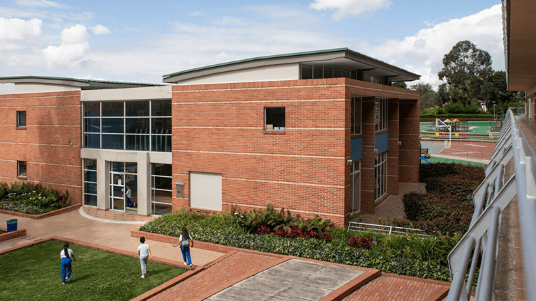 Home - Los Mejores Colegios en Colombia 33 Gimnasio Los Pinos (Bogotá)