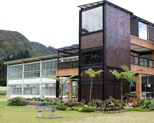 Colegio Refous (Cota)