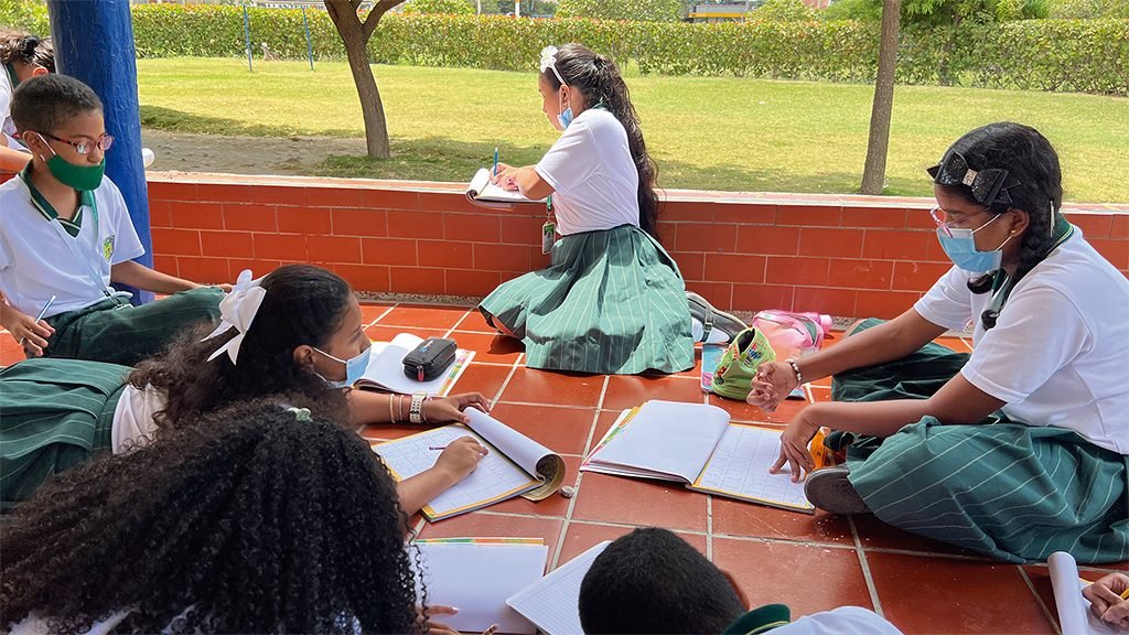 Colegio Sara Deluque Panaflet (Riohacha)