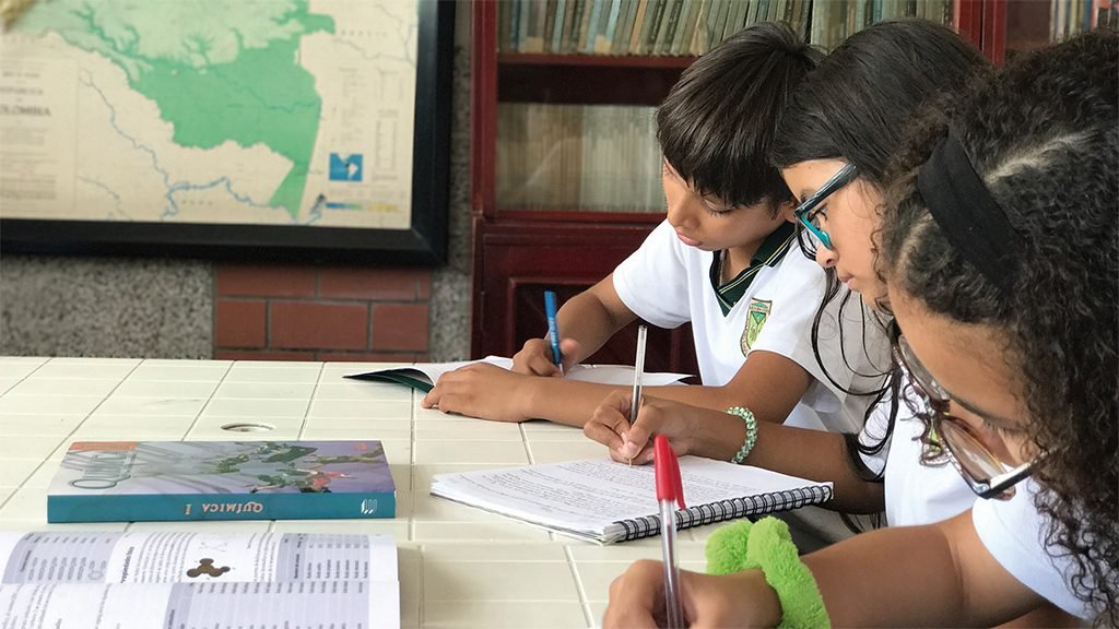 Colegio Sara Deluque Panaflet (Riohacha)