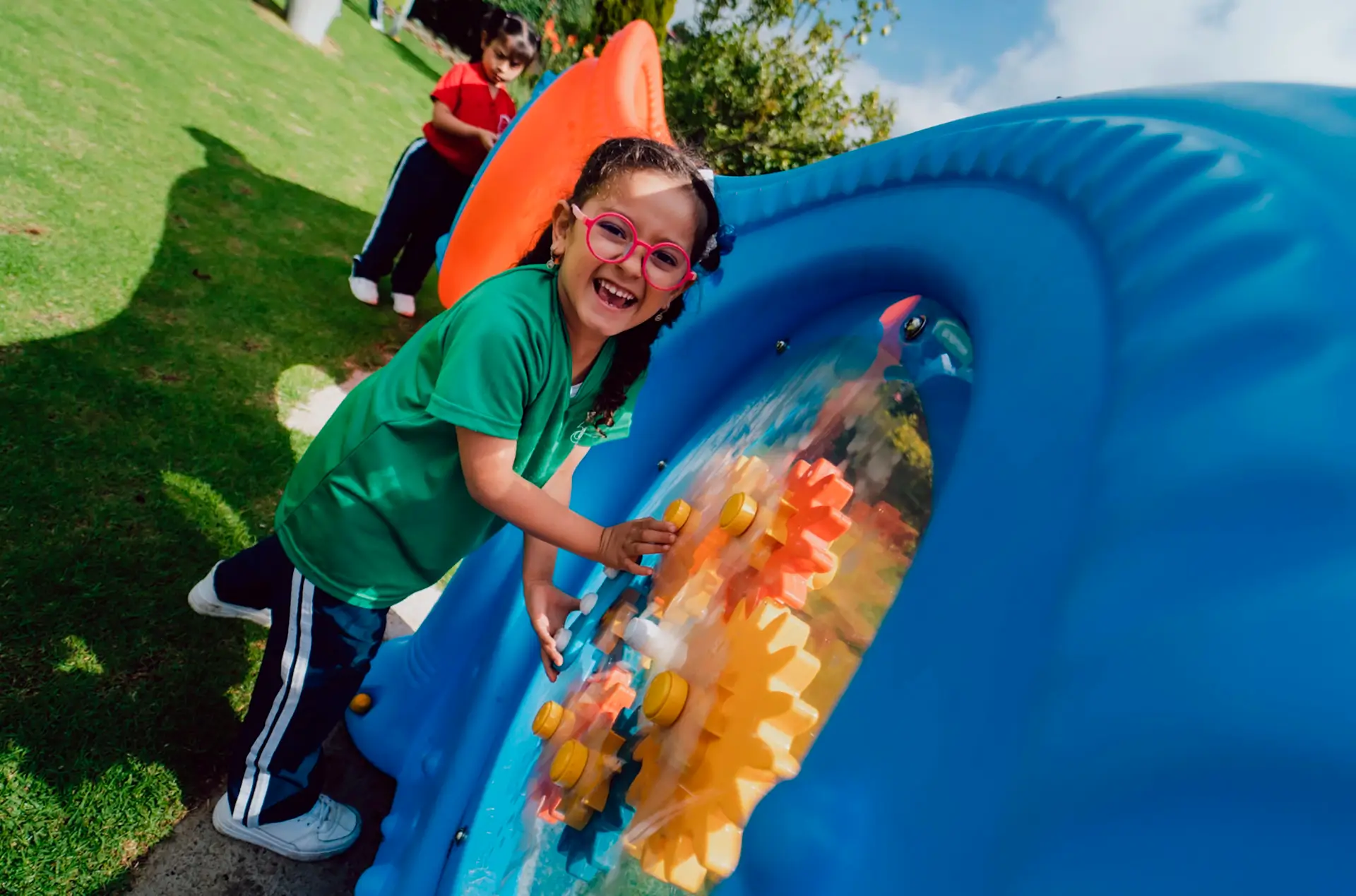 Colegio Bilingüe Internacional Gimnasio Campestre Reino Británico (Tenjo)