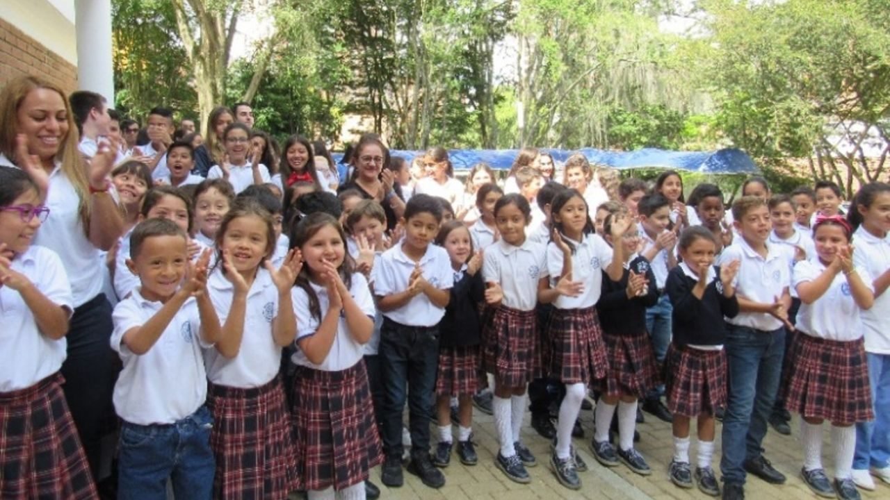 Colegio Bilingüe Leonardo Da Vinci (Envigado)