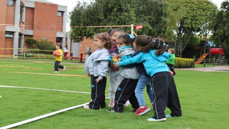 Home - Los Mejores Colegios en Colombia 28 Colegio Gimnasio La Montaña (Bogotá)