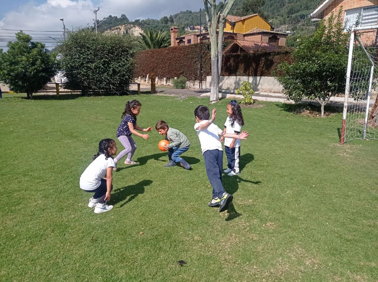Liceo De Los Andes (Cota)