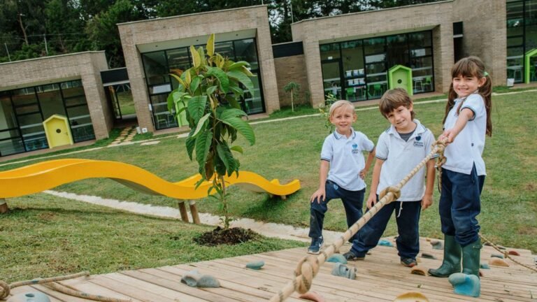 Colegio Sagrado Corazón Montemayor (Envigado)