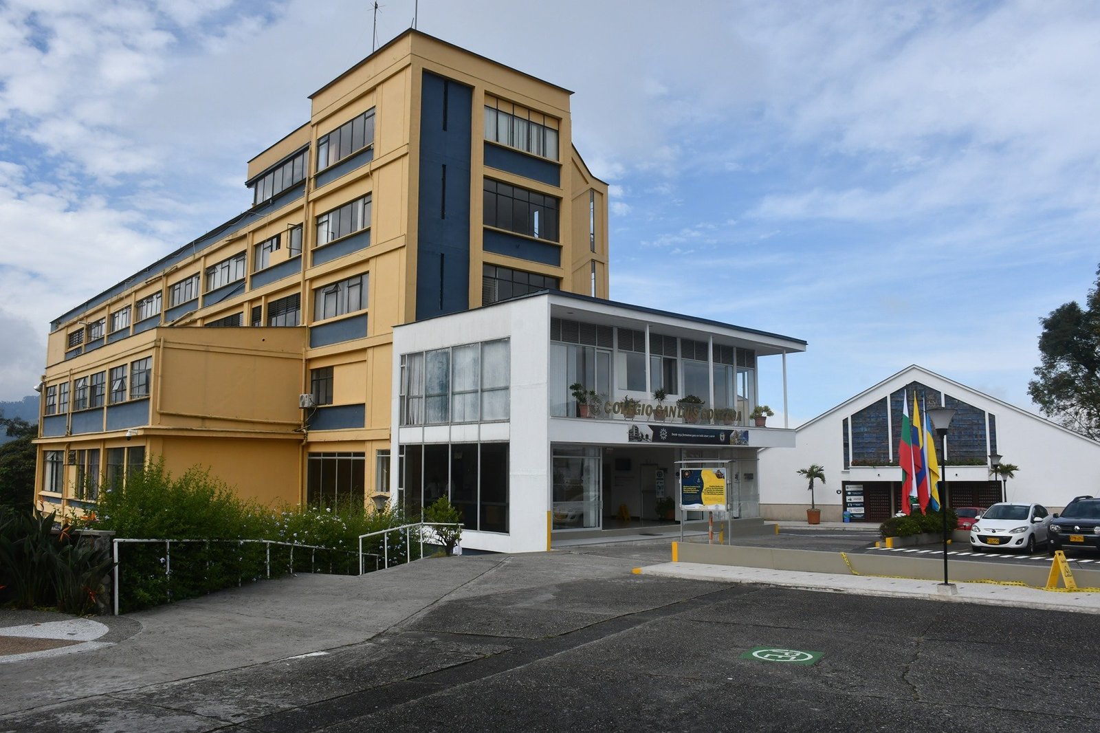 Colegio San Luis Gonzaga (Manizales)