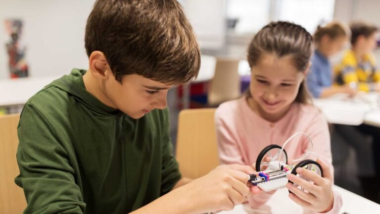 Colegio Los Nogales 2024-2025 ¡Aplica ya para becas parciales por mérito académico!