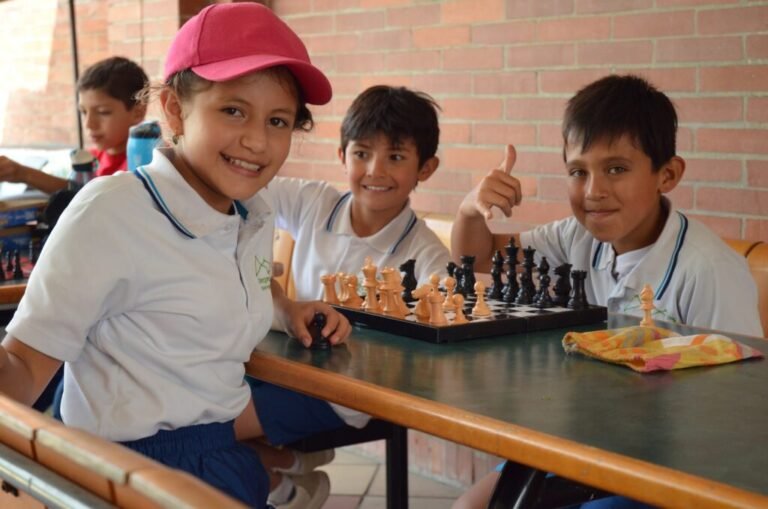 Evergreen School Bogotá: Cultivando la felicidad y el éxito a través de nuestro modelo pedagógico innovador