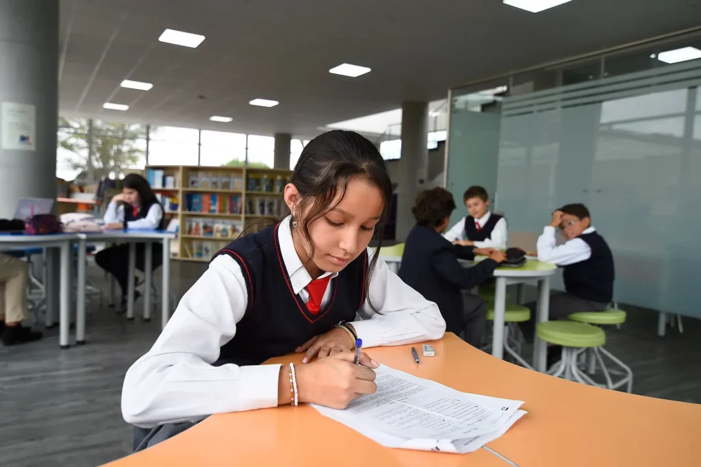 Colegio Nueva Inglaterra Bogotá: Importancia de formar en valores 4 Valores