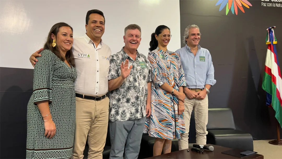 (INTERIOR)-Colegio-rochester-cop16