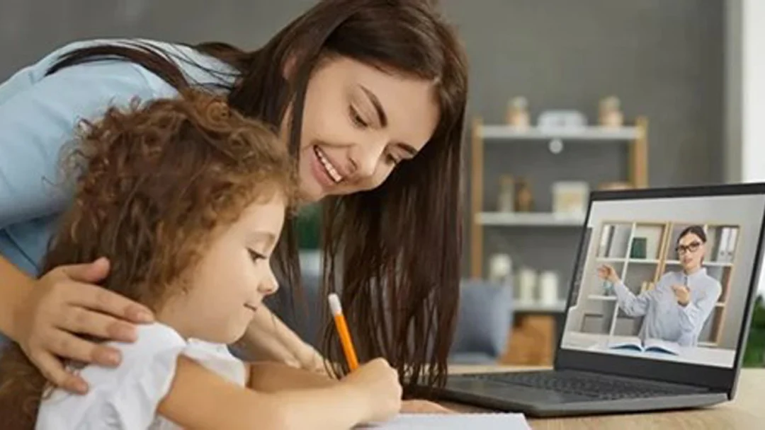 (INTERIOR)-Genuine-school-escuela-padres