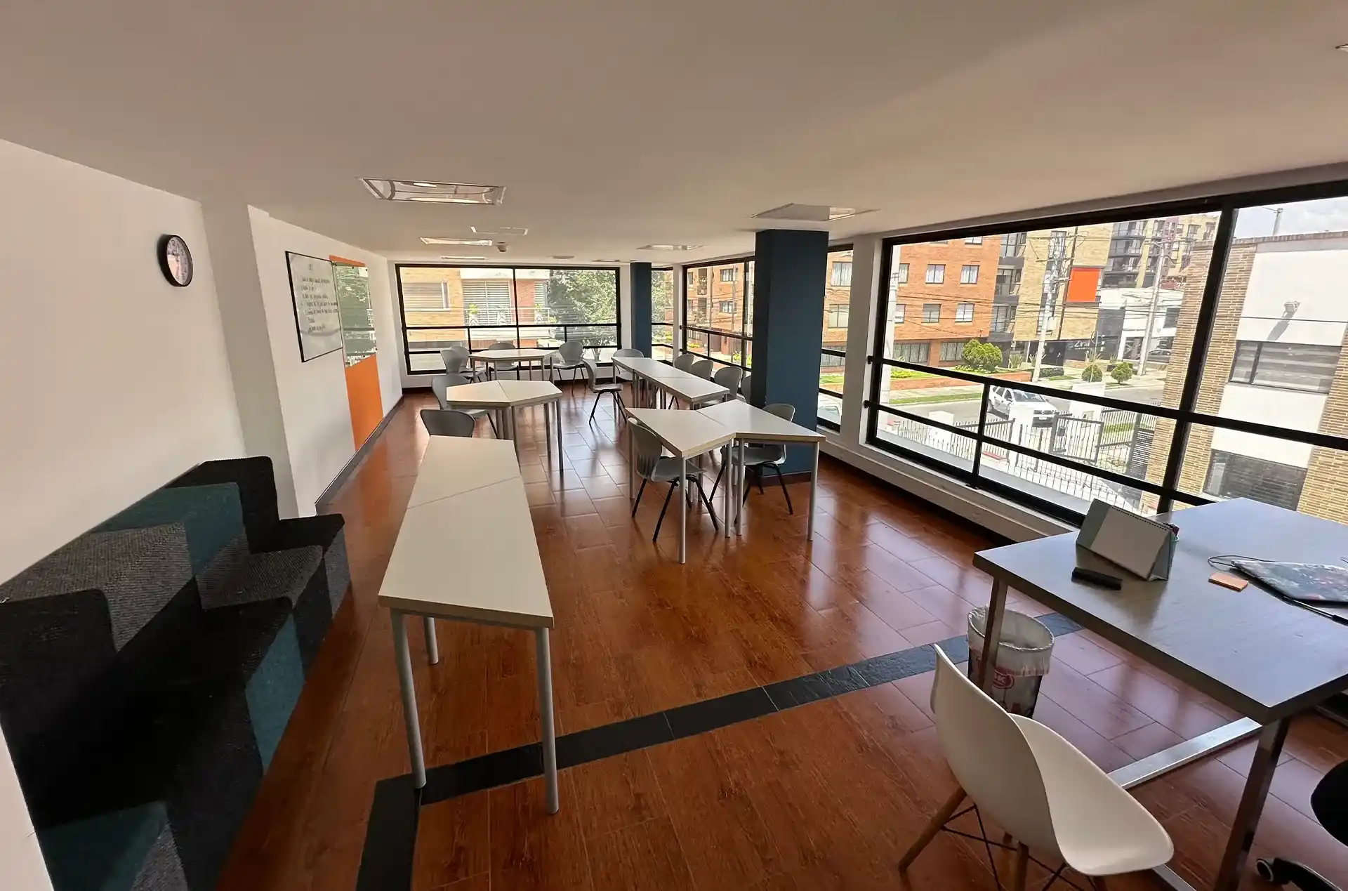 Kajuyalí School (Bogotá)