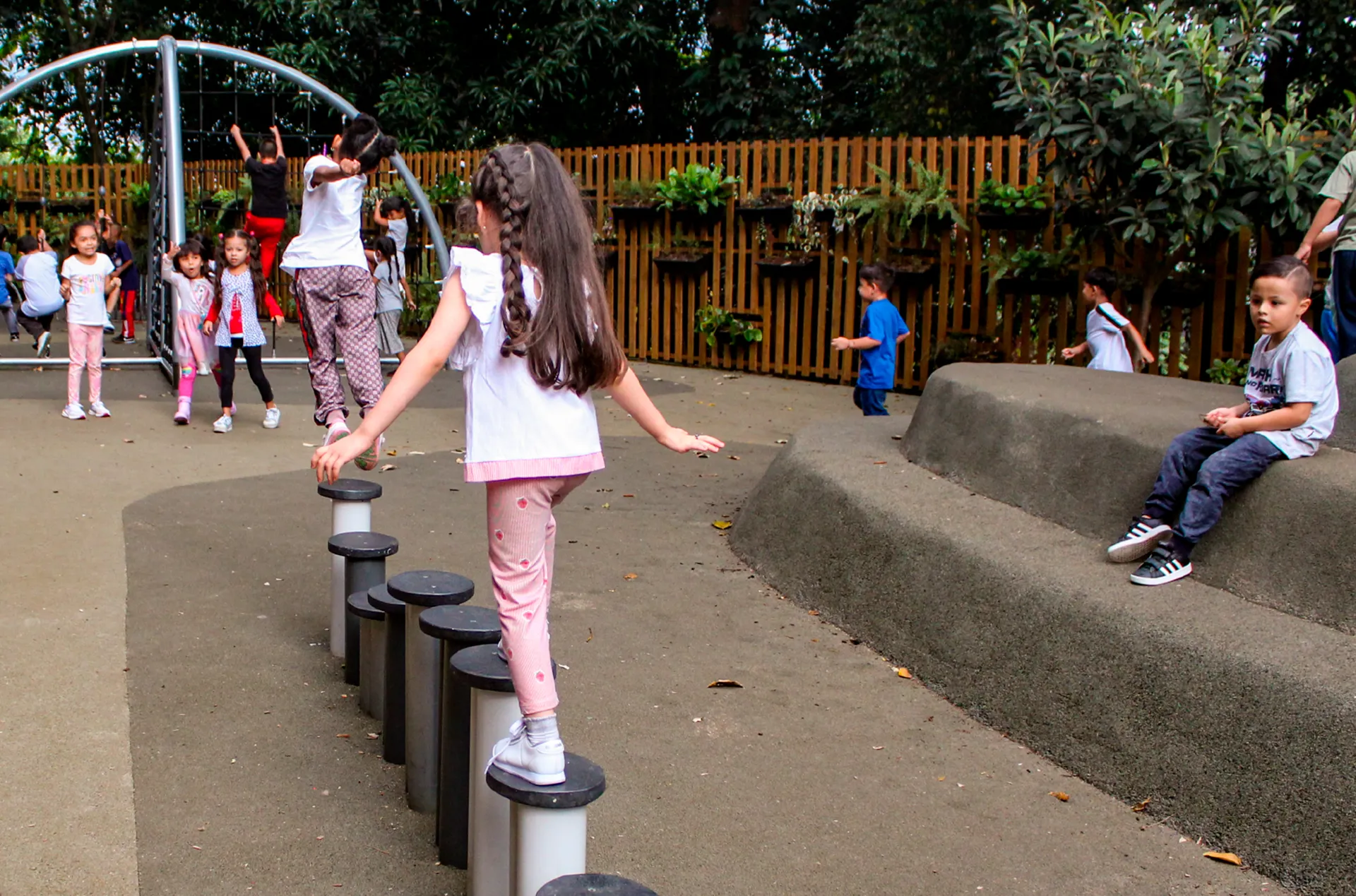 Cosmo Schools Robledo (Medellín)
