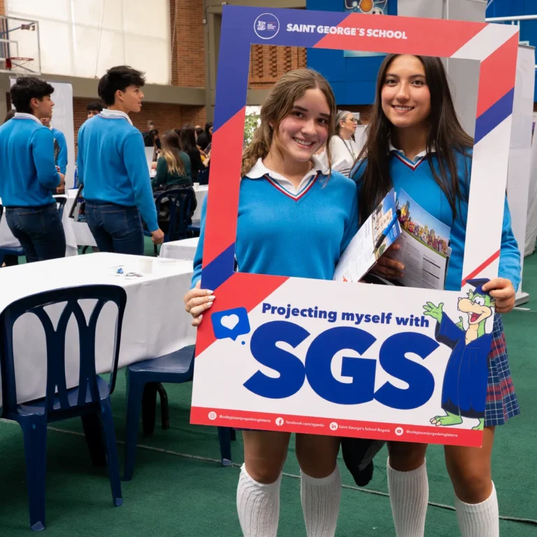 Más de 90 universidades se reunieron en la feria del Colegio San Jorge de Inglaterra – Saint George’s School de Bogotá