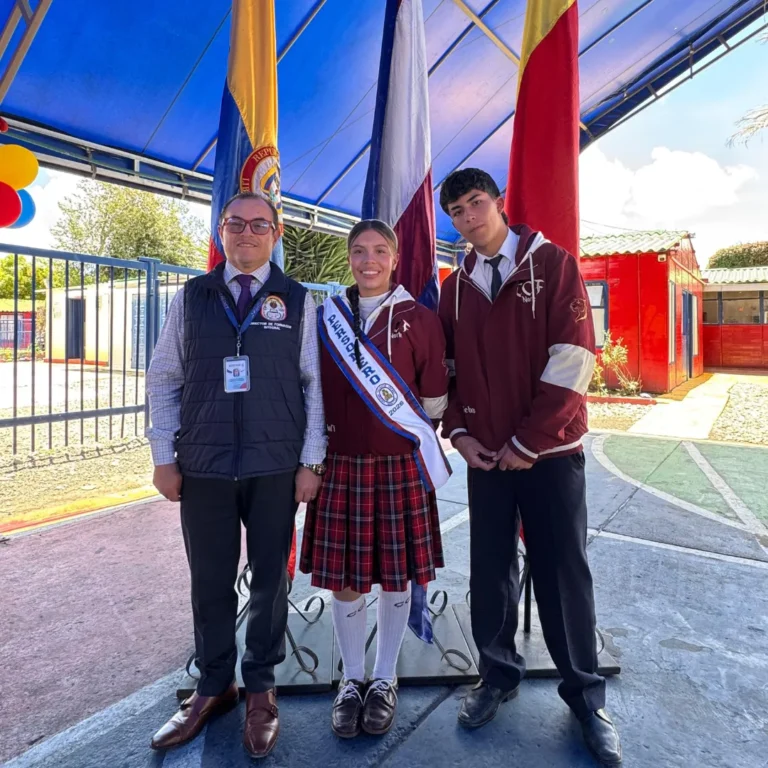 Posesión de personeros en el Colegio Celestin Freinet – Sede Norte de Bogotá fortalece el liderazgo estudiantil y la democracia escolar