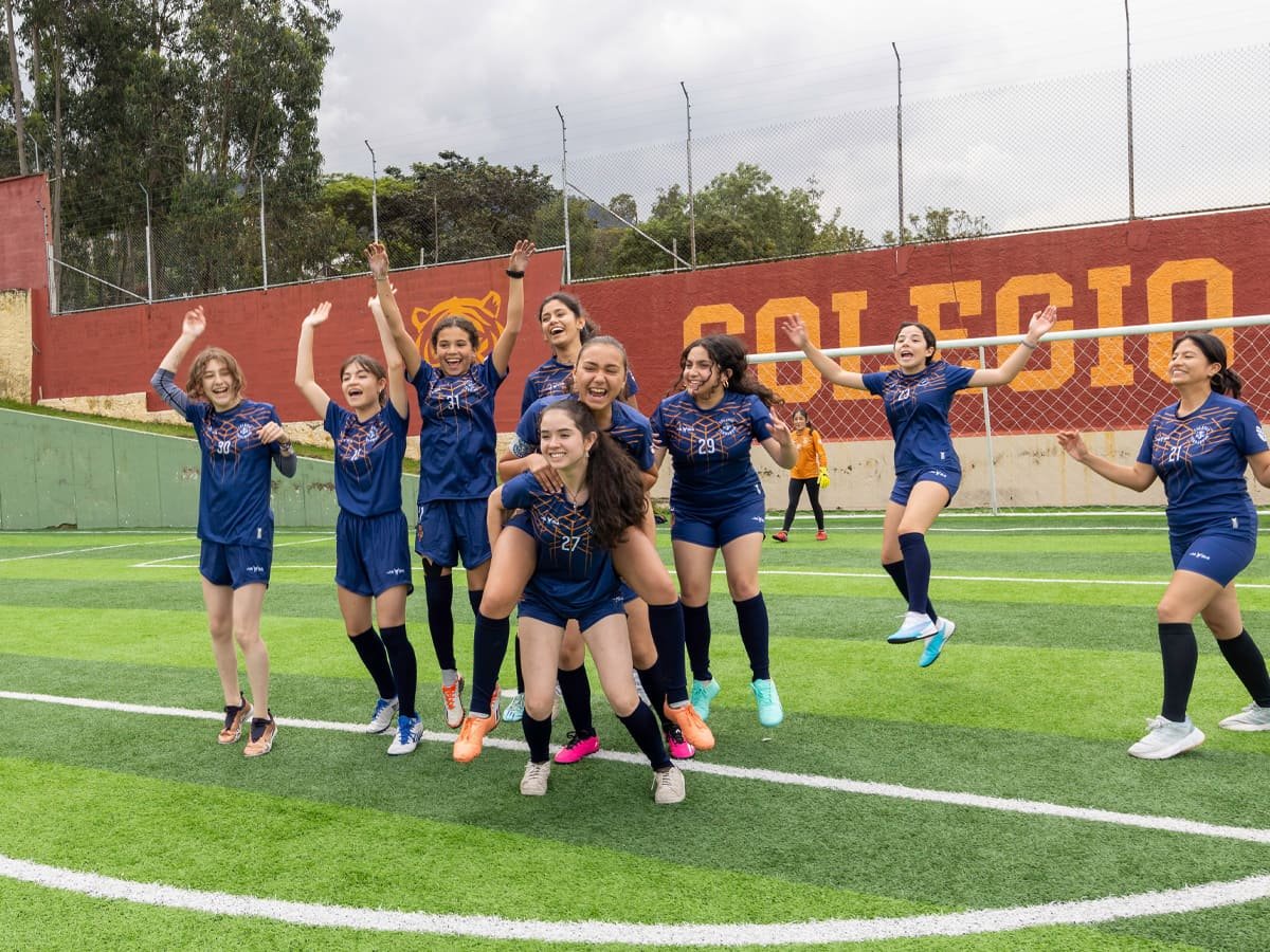 Colegio Terranova (Quito)