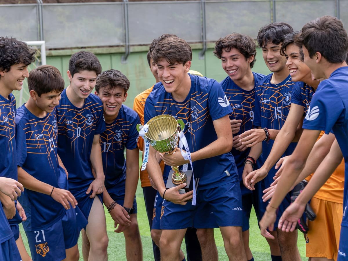 Colegio Terranova (Quito)