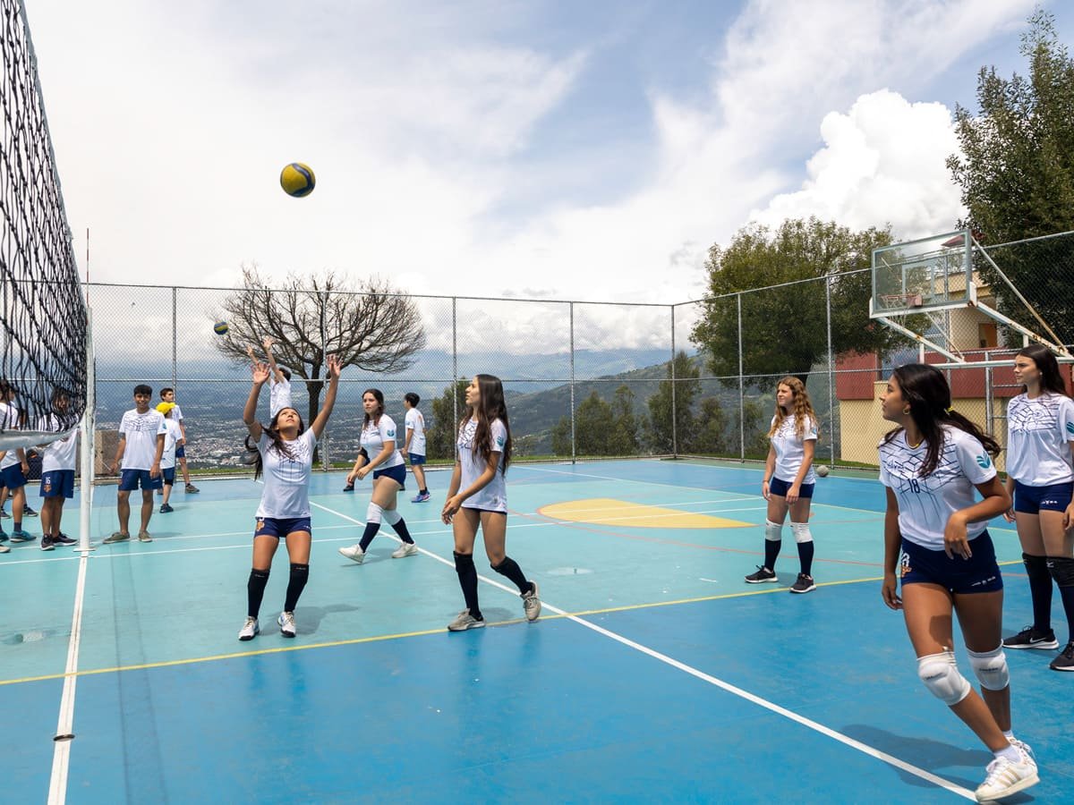 Colegio Terranova (Quito)