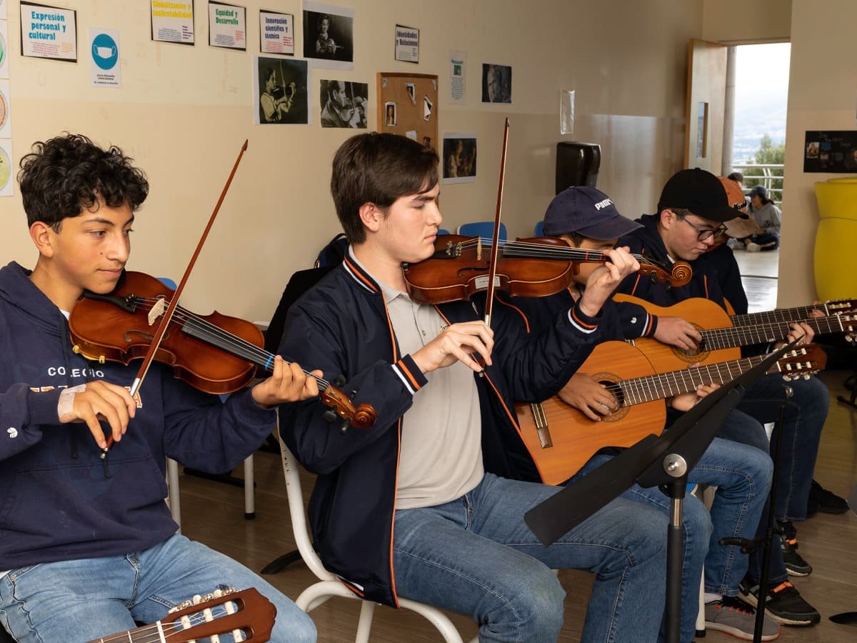 Colegio Terranova (Quito)