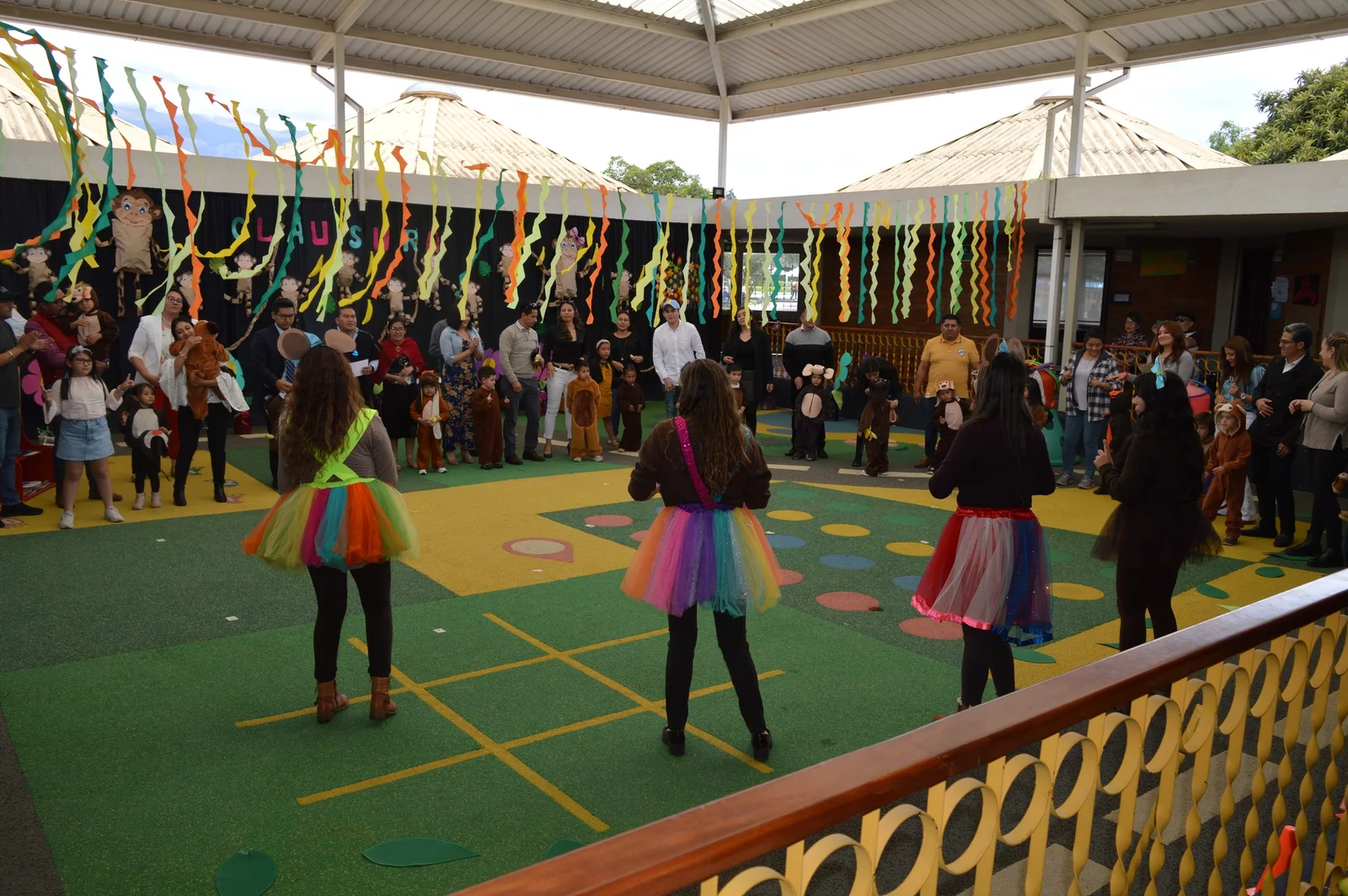 Unidad Educativa Atenas (Ambato)