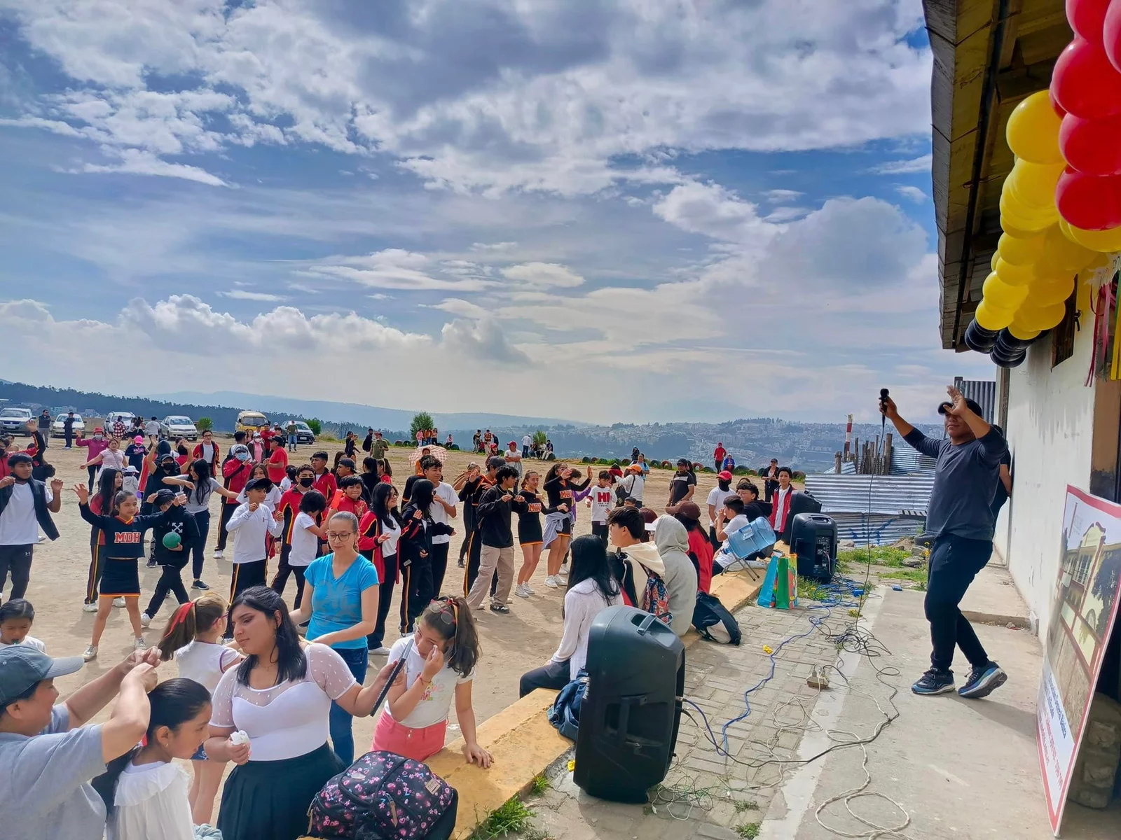 Unidad Educativa Mena Del Hierro (Quito)