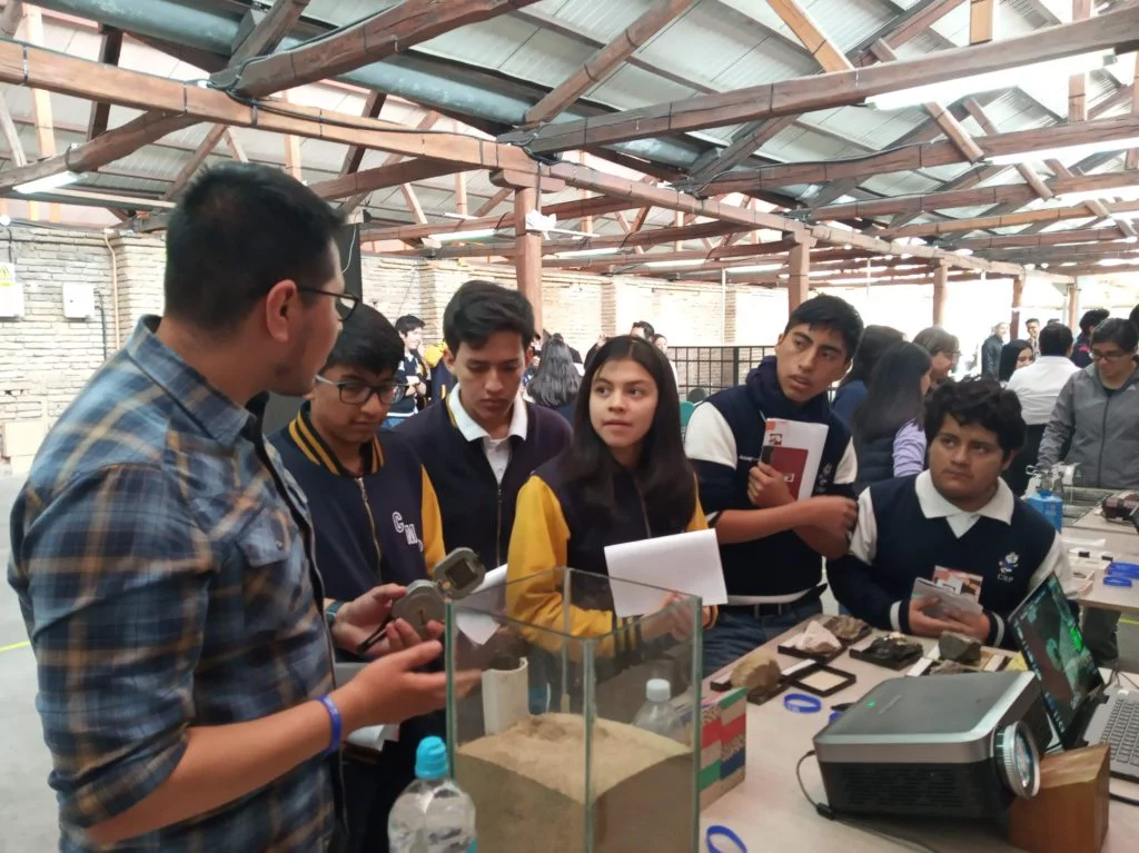Unidad Educativa Modelo Politécnico (Quito)