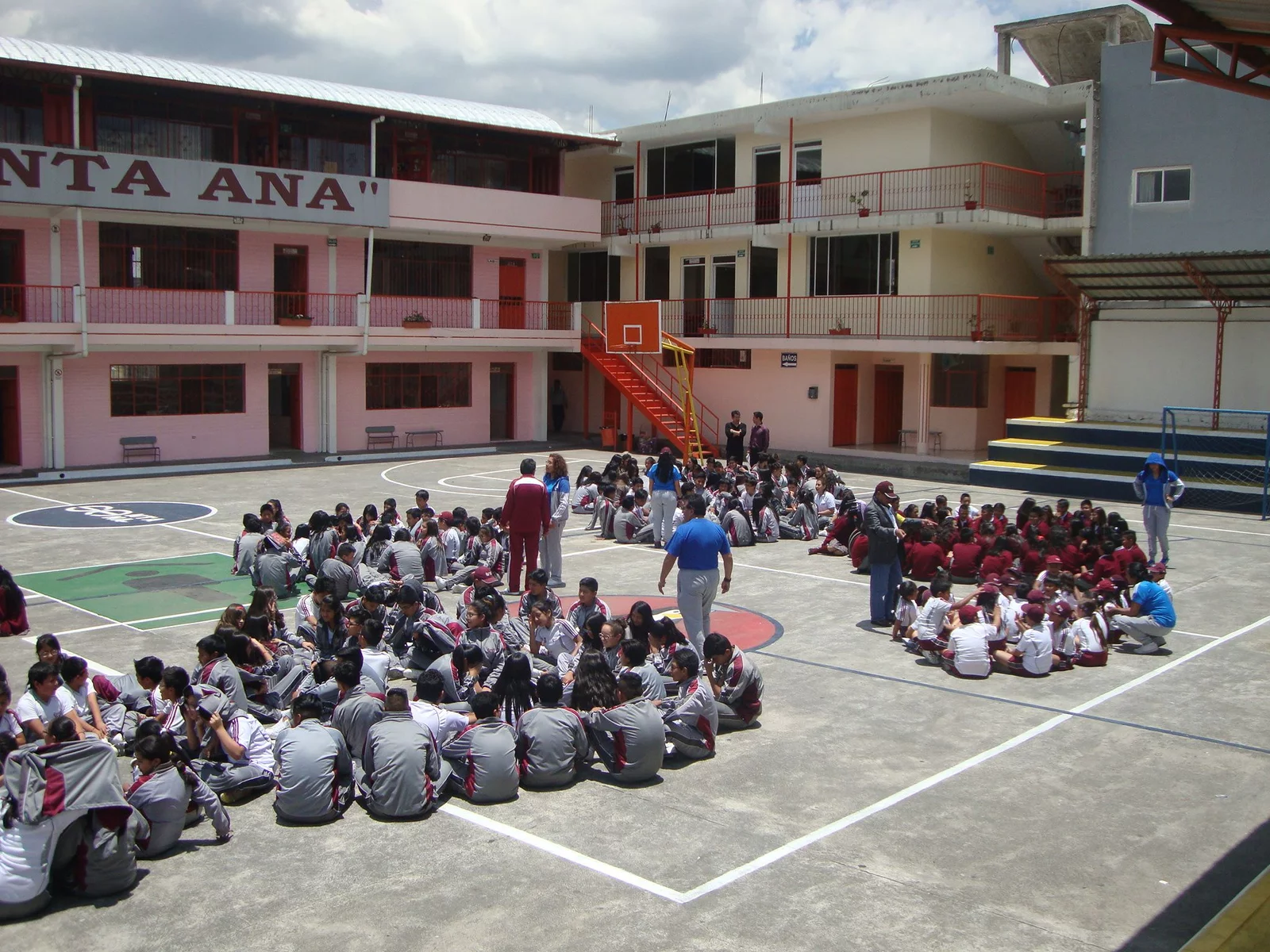 Unidad Educativa Particular Santa Ana (Sangolquí)