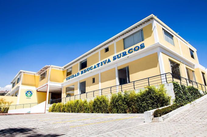 Unidad Educativa Surcos (Quito)