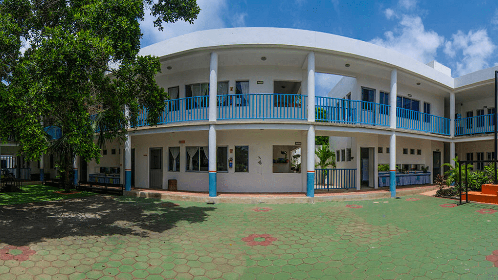 Colegio Creativos (Cancún)