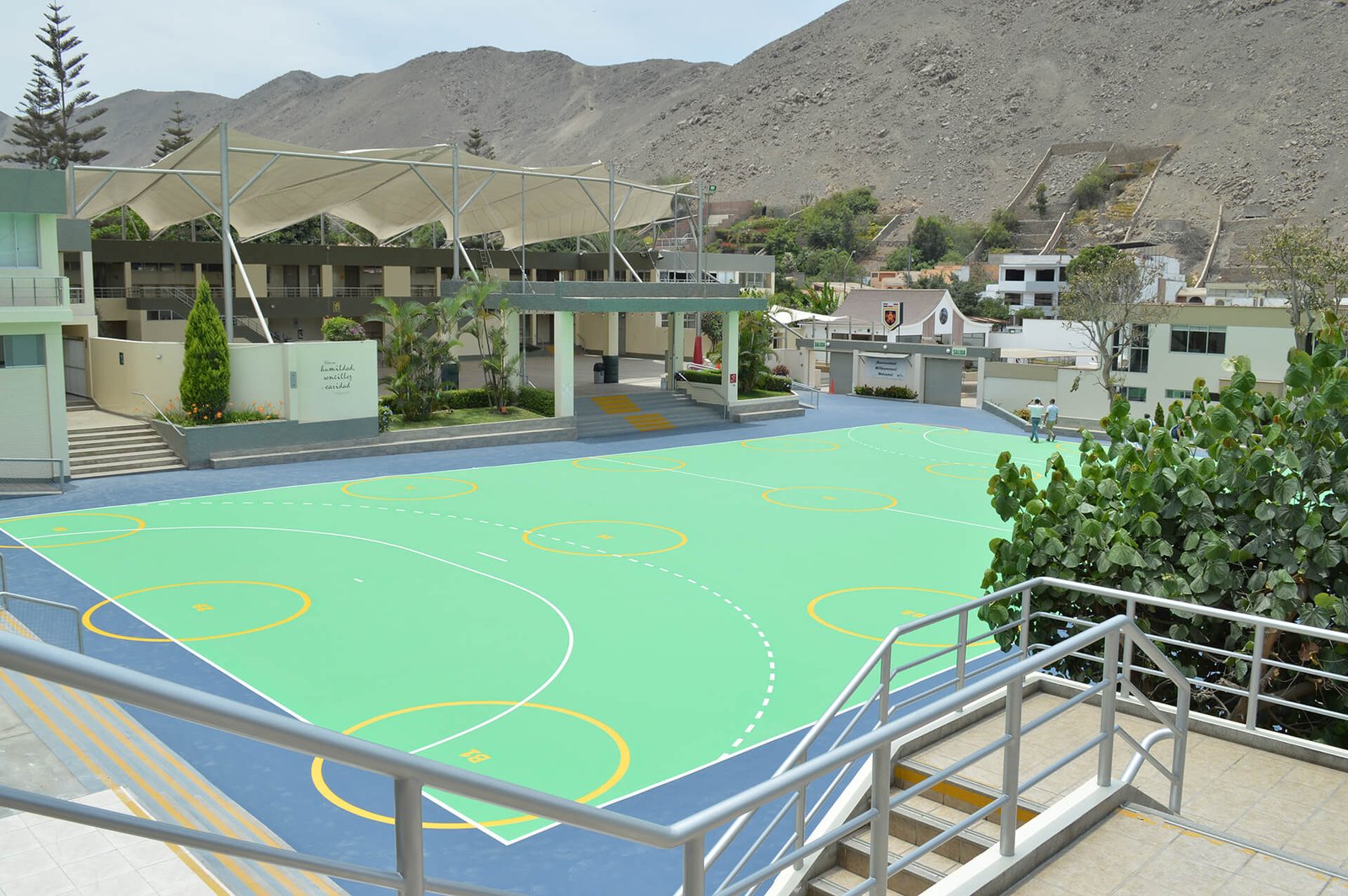 Colegio Peruano Alemán Reina del Mundo (La Molina)