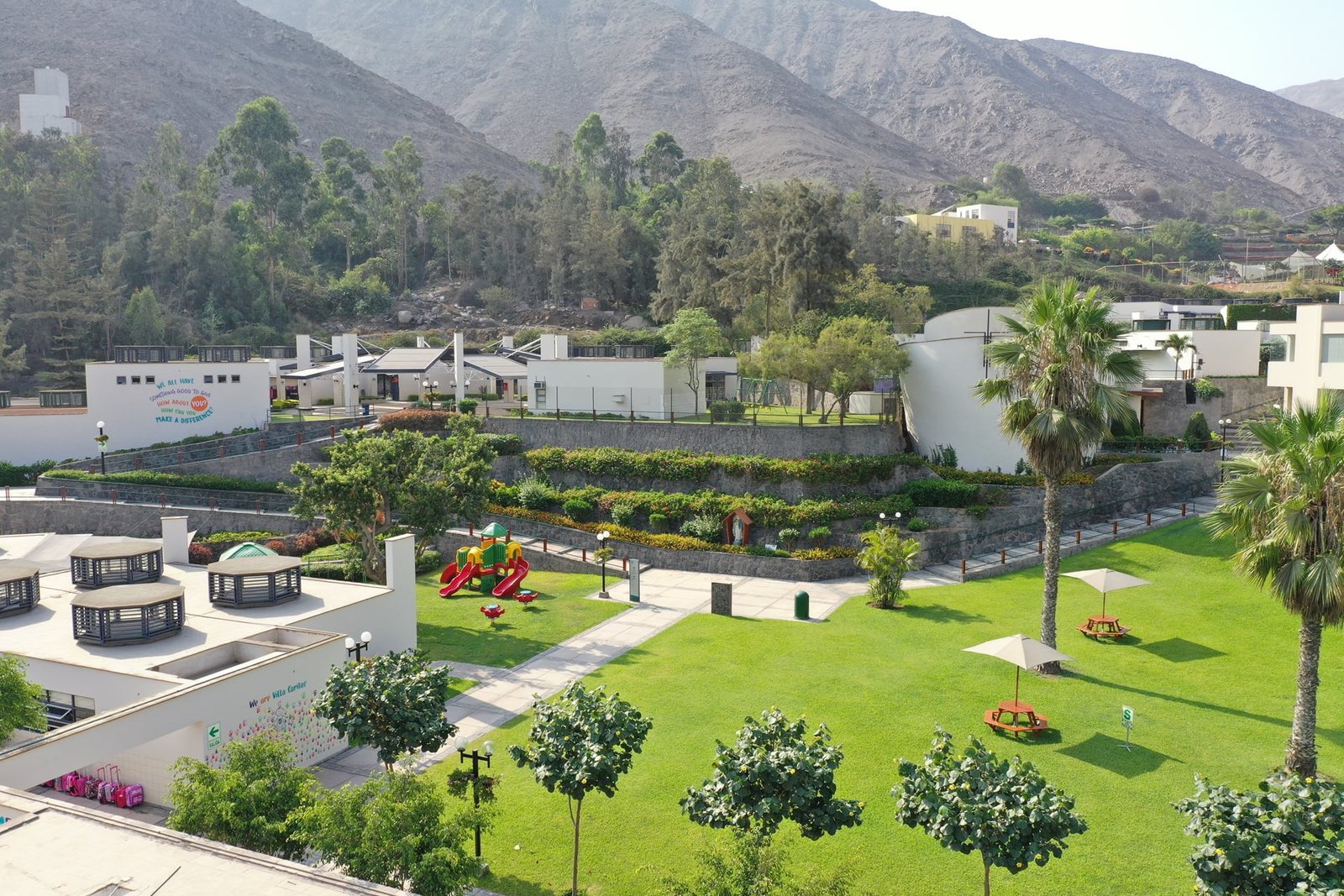 Colegio Villa Caritas (Lima)